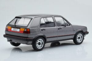 Volkswagen Golf GTI Mk2 Siv MCG 1:18 MCG18390 Kovina – slika 2 od 6