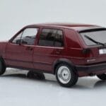 Volkswagen Golf GTI Mk2 Rdeč MCG 1:18 - image 5 of 6