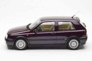 Volkswagen Golf Mk3 VR6 Syncro Temno Vijolična Biser Otto 1:18 OT1052 Smola – slika 3 od 6