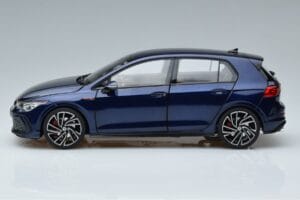 Volkswagen Golf GTI Mk8 Moder Norev 1:18 188594 Kovina – slika 4 od 7