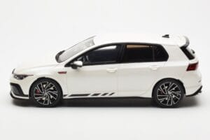 Volkswagen Golf GTI Mk8 Clubsport Bel Otto 1:18 OT986 Smola – slika 3 od 6