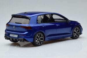 Volkswagen Golf Mk8 R Moder Otto 1:18 OT413 Smola – slika 2 od 6