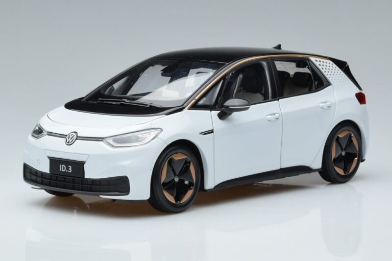 Volkswagen ID.3 Bela FAW 1:18 ZVN000001WEI Kovina