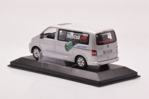 Volkswagen Multivan T5 Srebrna Heli Coil Edition Minichamps 1:43 VOLKSWAGEN-264345 Kovina – slika 3 od 4