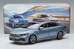 Volkswagen Passat B8 Moder FAW 1:18 ZVF000003A Kovina – slika 7 od 7