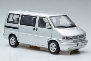 Volkswagen T4b Transporter Caravelle Minibus Schuco 1:18 450041500 Kovina – slika 6 od 8