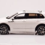 Volkswagen Tiguan R Bela Otto 1:18 - image 3 of 6