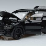 Volkswagen Touareg CR Črn FAW 1:18 LTC761021BLA Kovina - image 2 of 7