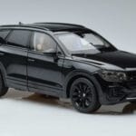 Volkswagen Touareg CR Črn FAW 1:18 LTC761021BLA Kovina - image 5 of 7