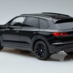 Volkswagen Touareg CR Črn FAW 1:18 LTC761021BLA Kovina - image 6 of 7