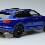 Volkswagen Touareg CR Modra FAW 1:18 LTC761021BLU Kovina - image 3 of 7