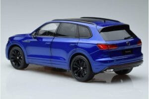 Volkswagen Touareg CR Modra FAW 1:18 LTC761021BLU Kovina – slika 6 od 7