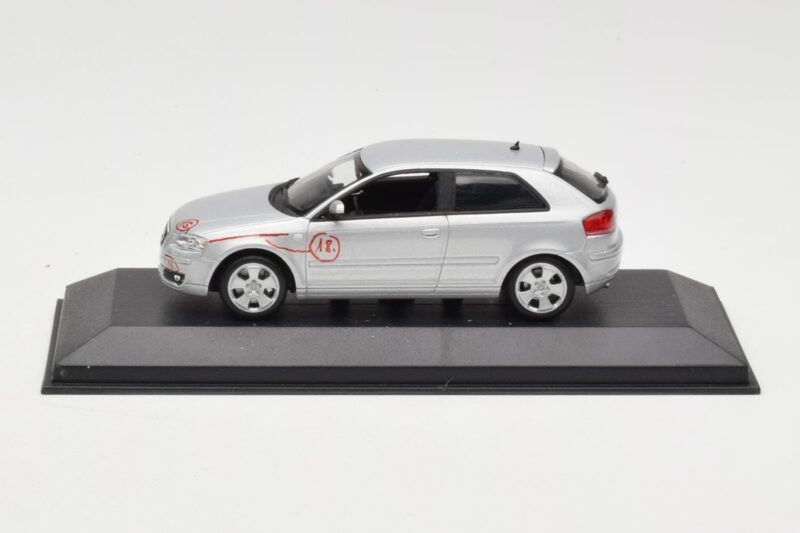 Audi A3 8P Srebrna Prototip Minichamps 1:43 5010503013 Kovina