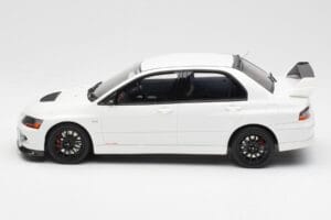 Mitsubishi Lancer Evo VIII MR FQ-400 Bel Otto 1:18 OT777 Smola – slika 3 od 6