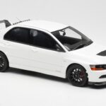 Mitsubishi Lancer Evo VIII MR FQ-400 Bel Otto 1:18 - image 4 of 6