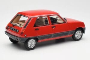 Renault 5 GTL Rdeč Otto 1:18 OT1147 Smola – slika 2 od 6