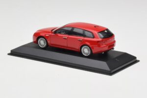 Alfa Romeo 159 Sportwagon Alfa Rdeč Minichamps 1:43 400120511 Kovina – slika 3 od 4