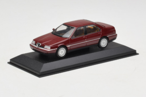 Alfa Romeo 164 3.0 Super V6 Temno Rdeča Minichamps 1:43 436120700 Kovina – slika 2 od 4
