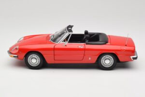Alfa Romeo 2000 Spider Rdeč Minichamps 1:18 180120930 Kovina – slika 4 od 8