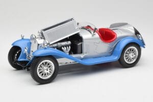 Alfa Romeo 2300 Spider Srebrnomodra Bburago 1:18 3008 Kovina – slika 2 od 8