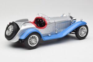 Alfa Romeo 2300 Spider Srebrnomodra Bburago 1:18 3008 Kovina – slika 3 od 8