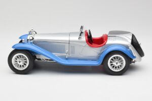 Alfa Romeo 2300 Spider Srebrnomodra Bburago 1:18 3008 Kovina – slika 4 od 8