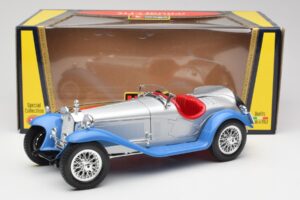Alfa Romeo 2300 Spider Srebrnomodra Bburago 1:18 3008 Kovina – slika 8 od 8