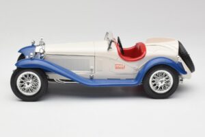 Alfa Romeo 2300 Spider Bel & Moder Bburago 1:18 3008-M1 Kovina – slika 3 od 6
