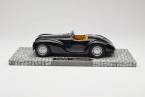 Alfa Romeo 6C 2500 SS Corsa Spider Črn Minichamps 1:18 107120231 Kovina – slika 3 od 6