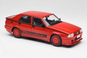 Alfa Romeo 75 Turbo Evoluzione Rdeč MCG 1:18 MCG18428 Kovina – slika 4 od 6