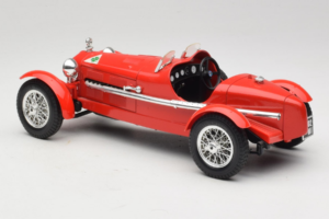 Alfa Romeo 8C 2300 Monza Rdeč Bburago 1:18 3014 Kovina – slika 5 od 6