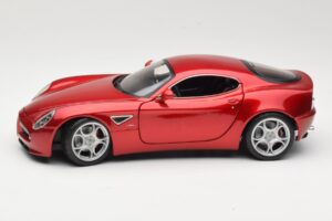 Alfa Romeo 8C Competizione Rdeč Bburago 1:18 18-11021 Kovina – slika 4 od 8