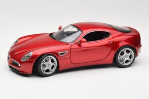 Alfa Romeo 8C Competizione Rdeč Bburago 1:18 18-11021 Kovina