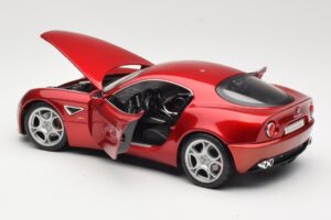 Alfa Romeo 8C Competizione Rdeč Bburago 1:18 18-11021 Kovina – slika 5 od 8