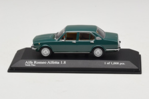 Alfa Romeo Alfetta 1.8 Zelena Minichamps 1:43 400120204 Kovina
