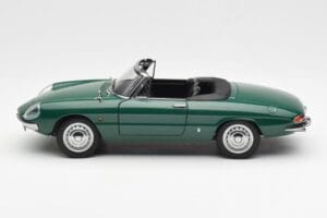 Alfa Romeo Duetto Spider Zelen AUTOart 1:18 70138 Kovina – slika 4 od 8