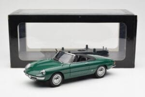 Alfa Romeo Duetto Spider Zelen AUTOart 1:18 70138 Kovina – slika 8 od 8