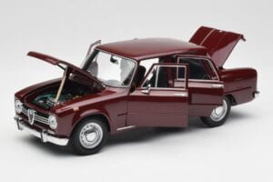 Alfa Romeo Giulia 1300 Temno Rdeč Minichamps 1:18 180120906 Kovina – slika 2 od 8