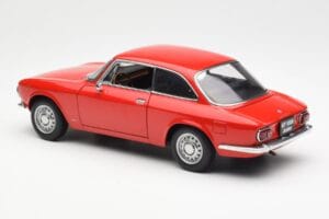 Alfa Romeo GT 1300 Junior LHD Rdeč AUTOart 1:18 70131 Kovina – slika 7 od 8