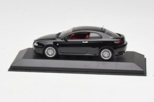 Alfa Romeo GT Črn Minichamps 1:43 400120320 Kovina