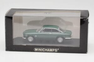 Alfa Romeo Giulia GTA 1300 Junior Zelen Minichamps 1:43 ALFA010 Kovina – slika 4 od 4