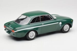 Alfa Romeo GTA 1300 Junior Zelen Minichamps 1:18 155120022 Kovina – slika 2 od 6