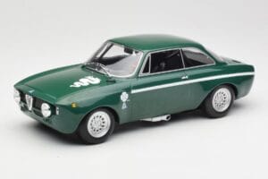 Alfa Romeo GTA 1300 Junior Zelen Minichamps 1:18 155120022 Kovina