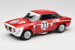 Alfa Romeo GTA 1300 Junior #33 T. Hezemans / G. van Lennep Hezemans Jarama 1972 Minichamps 1:18 100721233 Kovina