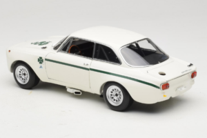 Alfa Romeo GTA 1300 Junior Bel Minichamps 1:18 100120501 Kovina – slika 7 od 8