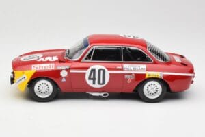 Alfa Romeo GTA 1300 #83 Autodelta C. Facetti / S. Truci 24 Hours of Spa 1972 Minichamps 1:18 155722283 Kovina – slika 3 od 6