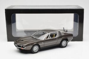 Alfa Romeo Montreal Rjav Metalik AUTOart 1:18 70173 Kovina – slika 8 od 8