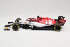Alfa Romeo Racing C38 #7 K. Raikkonen F1 2019 Minichamps 1:18 110190007 Kovina – slika 3 od 6