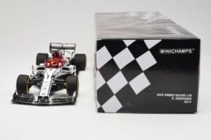 Alfa Romeo Racing C38 #7 K. Raikkonen F1 2019 Minichamps 1:18 110190007 Kovina – slika 6 od 6