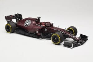 Alfa Romeo Racing C38 #7 K. Raikkonen Valentine's Day Livery Shakedown Fiorano 14th February 2019 Minichamps 1:18 110199907 K – slika 4 od 6